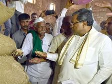 ಭೀಕರ ಬರಗಾಲ : ಧಾರವಾಡಕ್ಕೆ ಏ.26ರಂದು ಸಿದ್ದು ಭೇಟಿ