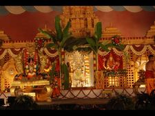 ಹುಬ್ಬಳ್ಳಿಯಲ್ಲಿ ಮನಸೆಳೆದ ಶ್ರೀನಿವಾಸ ಕಲ್ಯಾಣೋತ್ಸವ