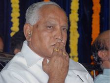ವೈರಲ್ ವಿಡಿಯೋ: ವಿವಾದದ ಸುಳಿಯಲ್ಲಿ ಯಡಿಯೂರಪ್ಪ
