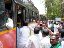 ಜೈಲಿನಿಂದ ಬಿಡುಗಡೆಯಾದ ರೈತರು ಹೇಳಿದ್ದೇನು?