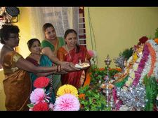 ಗೊಂದಲ ಸೃಷ್ಟಿಸಿದ ಜ್ಯೋತಿಷಿ: ವ್ರತ ಯಾವತ್ತು ಮಾಡೋದ್ರಿ?