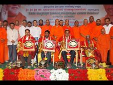 ತಿಮ್ಮಕ್ಕ, ಸಿದ್ದಲಿಂಗಯ್ಯ, ಹಂಸಲೇಖಗೆ ಚುಂಚಶ್ರೀ ಪ್ರಶಸ್ತಿ ಪ್ರದಾನ