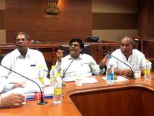 ಕೊಪ್ಪಳ ನಗರದ ರಾಷ್ಟ್ರೀಯ ಹೆದ್ದಾರಿ ಸಿಸಿ ರಸ್ತೆಯಾಗಿ ಅಭಿವೃದ್ಧಿ