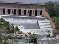 ಕಾವೇರಿ ವಿವಾದ : ಮಂಡ್ಯದಲ್ಲಿ ಇಂದು ಶಾಲಾ-ಕಾಲೇಜುಗಳಿಗೆ ರಜೆ