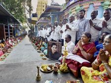 ಜಯಲಲಿತಾ ಅನಾರೋಗ್ಯ: ವದಂತಿ, ಪೂಜೆ, ಕೇಸುಗಳು...