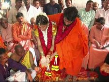 ಸ್ವಾಮೀಜಿ ಸನ್ಯಾಸತ್ವ ಬಿಟ್ಟು ಸಂಸಾರಿಯಾಗಿದ್ದು ಯಾಕೆ? 