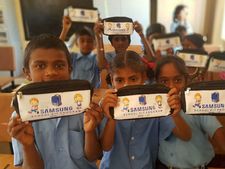 ಸರ್ಕಾರಿ ಶಾಲಾ ಮಕ್ಕಳಿಗೆ ಕಿಟ್ ನೀಡಿದ ಸ್ಯಾಮ್ ಸಂಗ್!