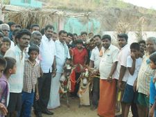 ಮಂಡ್ಯದ ಲಕ್ಷ್ಮಿಸಾಗರದಲ್ಲಿ ಕತ್ತೆಗಳ ಮದುವೆ, ಭರ್ಜರಿ ಮೆರವಣಿಗೆ