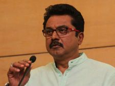ತಮಿಳುನಾಡಿನ ಹಲವೆಡೆ ಐಟಿ ದಾಳಿ:  ಶಶಿಕಲಾ ಆಪ್ತ, ನಟ ಶರತ್ ಕುಮಾರ್ ಮನೆ ರೇಡ್
