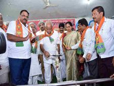 ಮಹದಾಯಿ ಸಮಸ್ಯೆ ಎತ್ತಿದ ರೈತನ ಮೇಲೆ 'ಕೈ'ಎತ್ತಿದ ಬಿಜೆಪಿ ಮುಖಂಡ!