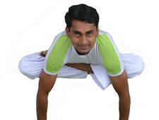 ಯೋಗದಲ್ಲಿ ವಿಶ್ವ ದಾಖಲೆ ಬರೆದ ಹಳ್ಳಿ ಹುಡುಗ