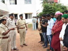 ಹುಬ್ಬಳ್ಳಿ: ರೌಡಿ ಶೀಟರ್ ಗಳಿಗೆ ಚಳಿ ಬಿಡಿಸಿದ ಹೊಸ DCP ರೇಣುಕಾ ಸುಕುಮಾರ್ 