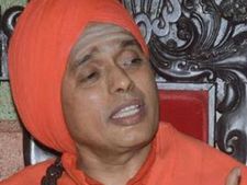 ‘ಧರ್ಮದ ಹೆಸರಲ್ಲಿ ರಾಜಕೀಯ ಸರಿಯಲ್ಲ' : ಮೂರು ಸಾವಿರ ಮಠದ ಸ್ವಾಮೀಜಿ 