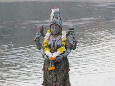 ಶ್ರೀರಂಗಪಟ್ಟಣ: ಕಾವೇರಿ ನದಿ ಪುಷ್ಕರ ಪುಣ್ಯ ಸ್ನಾನ ಆರಂಭ 