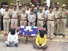  ಮಂಡ್ಯ: ಖತರ್ನಾಕ್ ಮನೆಗಳ್ಳರ ಬಂಧನ, 230 ಗ್ರಾಂ ಚಿನ್ನ ವಶ