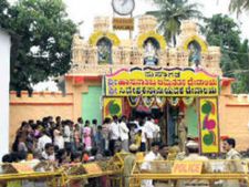 ಹಾಸನಾಂಬೆ ಉತ್ಸವಕ್ಕೆ ತೆರೆ, ದೇಗುಲದ ಗರ್ಭಗುಡಿಗೆ ಬೀಗ