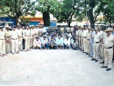 ಗೋಕಾಕದಲ್ಲಿ ಜೂಜು ಅಡ್ಡೆ ಮೇಲೆ ದಾಳಿ, 63 ಜನರ ಬಂಧನ
