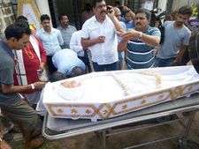 ಯಕ್ಷರಂಗದ ರಾಜಕುಮಾರ ಚಿಟ್ಟಾಣಿ ಅಂತಿಮ ದರ್ಶನ ಪಡೆದ ಅಭಿಮಾನಿಗಳು