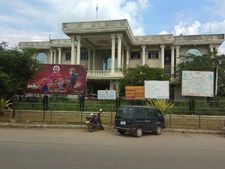 ರಾಮನಗರದ ಮಿನಿ ವಿಧಾನಸೌಧದದಲ್ಲಿ ಕಗ್ಗತ್ತಲು: ಜನರ ಆಕ್ರೋಶ