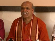 ಟಿಪ್ಪು ಜಯಂತಿ ಆಚರಿಸೋಕೆ ಬಿಡೋಲ್ಲ: ಪ್ರಮೋದ್ ಮುತಾಲಿಕ್