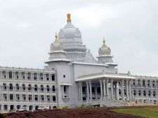 ಅಧಿವೇಶನಕ್ಕೆ ಕೋಟಿ-ಕೋಟಿ ಖರ್ಚು, ಶಾಸಕರ ಗೈರು