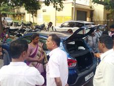 ರಾಮನಗರದಲ್ಲಿ ನೋಂದಣಿಗೆ ತಂದಿದ್ದ 15 ಲಕ್ಷ ರುಪಾಯಿ ಹಡಪ್ 
