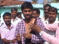 ಅನುಚಿತ ವರ್ತನೆ: ಧರ್ಮಸ್ಥಳ ಗ್ರಾಮೀಣಾಭಿವೃದ್ಧಿ ಯೋಜನೆ ನೌಕರನಿಗೆ ಗೂಸಾ