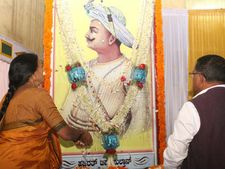 ಕಲ್ಲು ತೂರಾಟ, ಪ್ರತಿಭಟನೆ ನಡುವೆ ಕೊಡಗಿನಲ್ಲಿ ಟಿಪ್ಪು ಜಯಂತಿ