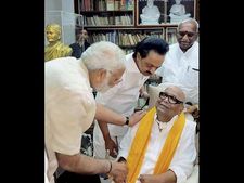 'ವಿಶ್ರಾಂತಿಗೆ ನಮ್ಮ ಮನೆಗೆ ಬನ್ನಿ', ಕರುಣಾನಿಧಿಗೆ ಮೋದಿ ಆಹ್ವಾನ