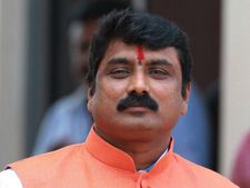 'ಸಿದ್ದರಾಮಯ್ಯ ನೀವು ಹುಟ್ಟಿದ್ದು ಮೈಸೂರಲ್ಲಾ ಅಥವಾ ಲಾಹೋರ್ ನಲ್ಲಾ?'