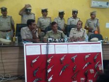 ಕಲಬುರಗಿ ಪೊಲೀಸ್ ಭರ್ಜರಿ ಬೇಟೆ, ನಾಡಪಿಸ್ತೂಲ್ ಜಾಲ ಪತ್ತೆ