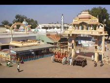 ಉತ್ತರ ಕರ್ನಾಟಕದ ಧರ್ಮಸ್ಥಳ ವೀರಭದ್ರೇಶ್ವರ ಜಾತ್ರೆಗೆ ಬನ್ನಿ