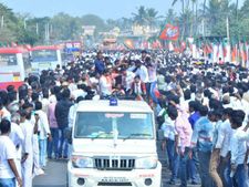 ಬಿಜೆಪಿ ಪರಿವರ್ತನಾ ಯಾತ್ರೆಗೆ ಕಾಲೇಜು ವಿದ್ಯಾರ್ಥಿಗಳ ಬಳಕೆ
