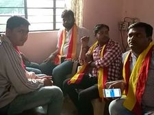 ಕರ್ನಾಟಕ ಬಂದ್: ತಡರಾತ್ರಿ ಬಸ್ ಗೆ ತಡೆಯೊಡ್ಡಿದ ಕಾರ್ಯಕರ್ತರ ಬಂಧನ
