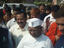 ರೈತರಿಗೆ ಪಿಂಚಣಿ ಯೋಜನೆ ಆರಂಭಿಸುವಂತೆ ಅಣ್ಣಾ ಹಜಾರೆ ಒತ್ತಾಯ