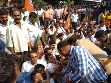 ಸಿದ್ದರಾಮಯ್ಯ 'ಉಗ್ರ' ಹೇಳಿಕೆಗೆ ಬಿಜೆಪಿ ವ್ಯಗ್ರ ಪ್ರತಿಕ್ರಿಯೆ