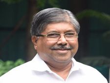 ಮಹಾರಾಷ್ಟ್ರ ಸಚಿವರ ಕನ್ನಡ ಪ್ರೇಮ: ಎಂಇಎಸ್ ಸಂಘಟನೆ ಗರಂ 