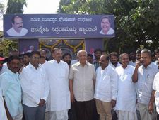 ಬಾಗಲಕೋಟೆಯಲ್ಲಿ 'ಸಿದ್ದರಾಮಯ್ಯ ಕ್ಯಾಂಟೀನ್' ಆರಂಭ