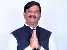 ಬಳ್ಳಾರಿ : ಟಿಕೆಟ್ ಸಿಗುವ ಮೊದಲೇ ಪ್ರಚಾರ ಆರಂಭ!