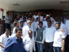 ಟಿಕೆಟ್ ರಾಜಕೀಯ : ಅನಿಲ್ ಲಾಡ್ ವಿರುದ್ಧ ತಿರುಗಿಬಿದ್ದ ಮುಸ್ಲಿಮರು