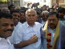 ಎನ್‌.ವೈ.ಗೋಪಾಲಕೃಷ್ಣ 'ಕೈ' ತಪ್ಪಲಿದೆ ಬಳ್ಳಾರಿ ಟಿಕೆಟ್!