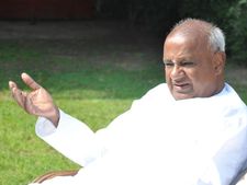ಹರದನಹಳ್ಳಿಯಲ್ಲಿ ಗೊಣ್ಣೆ ಸುರಿಸಿಕೊಂಡಿದ್ದವ ಪ್ರಧಾನಿಯಾಗಲಿಲ್ಲವೇ?: ದೇವೇಗೌಡ ಸ್ವಯಂ ಲೇವಡಿ