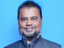 ಧಾರವಾಡ ಪಶ್ಚಿಮದಲ್ಲಿ ಕಣದಿಂದ ಹಿಂದೆ ಸರಿದ ಜೆಡಿಎಸ್ ಅಭ್ಯರ್ಥಿ!