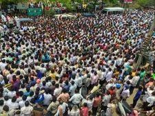 ಹಣಕ್ಕಾಗಿ ತಲೆ ಮಾರಿಕೊಂಡವರಿಗೆ ಬುದ್ಧಿ ಕಲಿಸಿ, ಮಾಗಡಿಯಲ್ಲಿ ರಣಕಹಳೆ