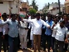 ಬಾದಾಮಿ ಬಿ ಫಾರ್ಮ್ ಹೈಡ್ರಾಮಾ, ದೇವರಾಜ್ ನಾಯಕ್ ಬೆಂಬಲಿಗರ ಸಿಟ್ಟು