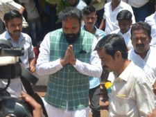 ಅಂದು ಬಳ್ಳಾರಿ, ಇಂದು ಬಾದಾಮಿ: ಸಿದ್ಧರಾಮಯ್ಯ v/s ಶ್ರೀರಾಮುಲು