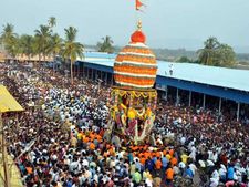 ಕೊಪ್ಪಳ : ಹುಲಿಗೆಮ್ಮ ಜಾತ್ರೆಗೆ ಸಾಕ್ಷಿಯಾದ ಅಪಾರ ಭಕ್ತರು