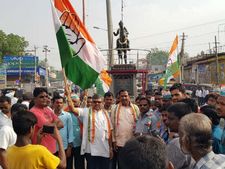ವಿಶ್ವಾಸ ಮತ ಗೆದ್ದ ಹಿನ್ನೆಲೆಯಲ್ಲಿ ಕಾಂಗ್ರೆಸ್ ಕಾರ್ಯಕರ್ತರಿಂದ ವಿಜಯೋತ್ಸವ