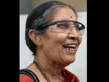 ಇಫ್ತಾರ್ ಕೂಟದಲ್ಲಿ ಪಾಲ್ಗೊಂಡ ಮೋದಿ ಪತ್ನಿ ಜಶೋದಾಬೆನ್