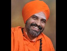 ರೈತರ ಸಾಲ ಕುರಿತ ಹೇಳಿಕೆ ಬಗ್ಗೆ ನಿಜಗುಣಾನಂದ ಸ್ವಾಮೀಜಿ ಸ್ಪಷ್ಟನೆ